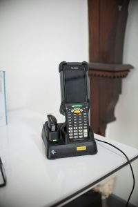 photo 1758543102397 e14b5dfdd8bd